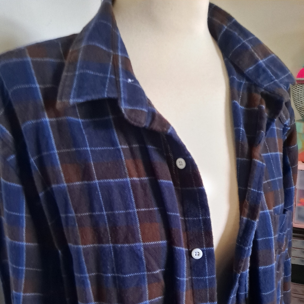 Flannel.🌈 - Picture 3 of 7